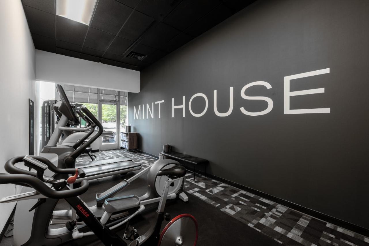 Mint House Greenville - Downtown Exterior photo
