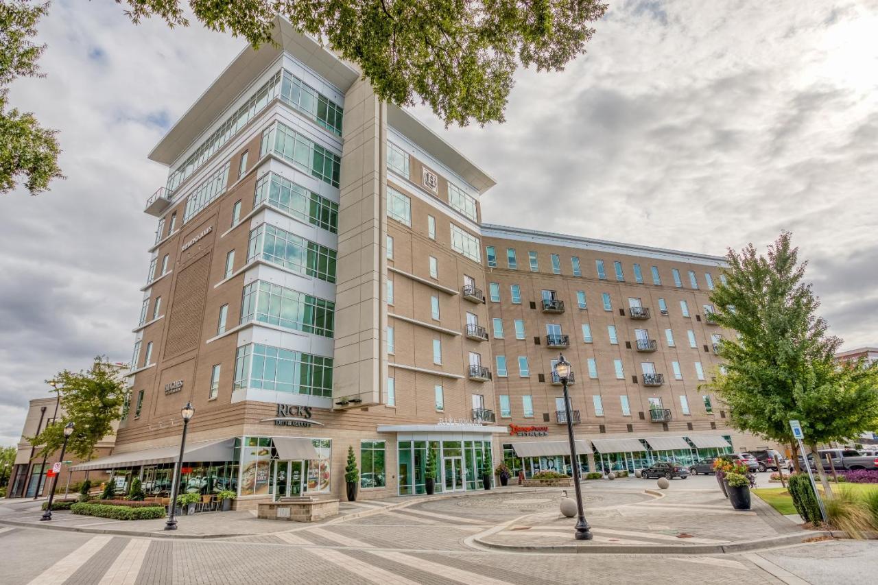 Mint House Greenville - Downtown Exterior photo